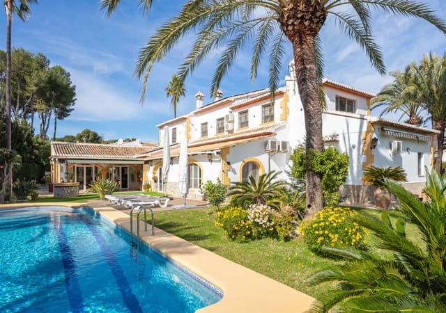 6 bedroom Villa for sale in Javea / Xàbia with garage - € 1,995,000 (Ref: 9641086)