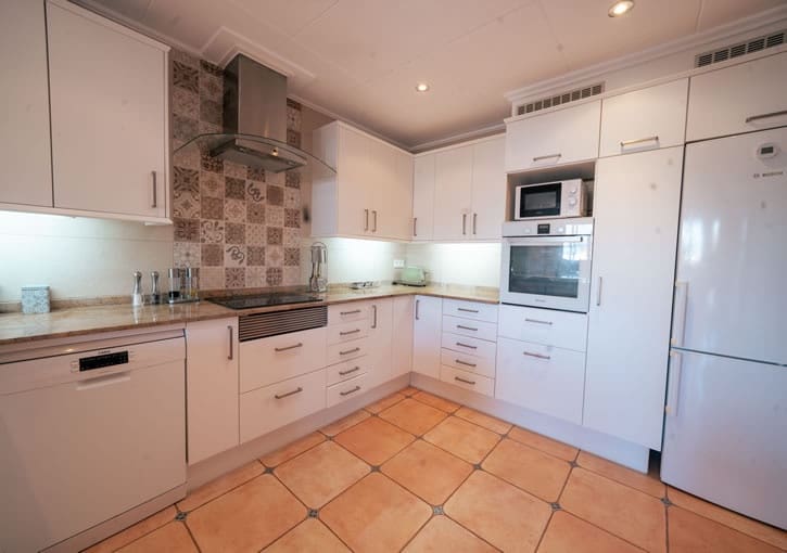 Chalet de 4 habitaciones en Javea / Xàbia en venta con piscina garaje - 1.095.000 € (Ref: 9641090)