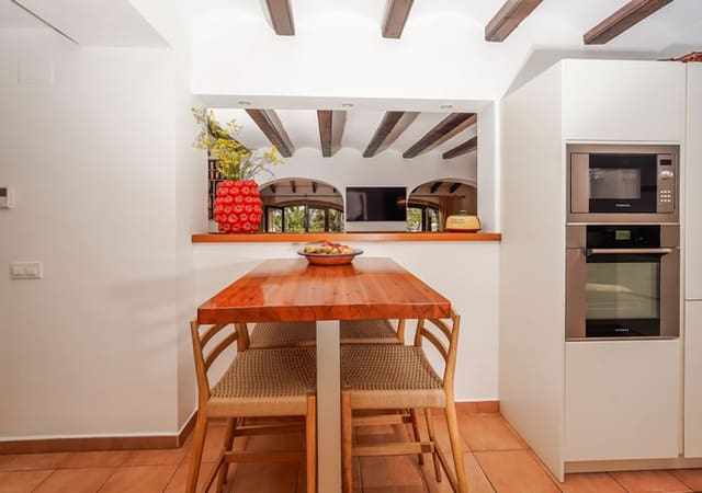 4 bedroom Villa for sale in Javea / Xàbia with pool garage - € 1,395,000 (Ref: 9660578)