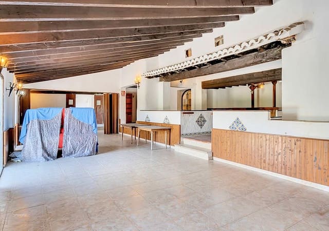 5 quarto Comercial para venda em Moraira, Teulada-Moraira com garagem - 1 600 000 € (Ref: 9661995)