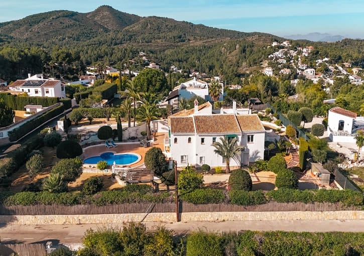 4 soverom Villa til salgs i Javea / Xabia med svømmebasseng garasje - € 1 095 000 (Ref: 9661997)