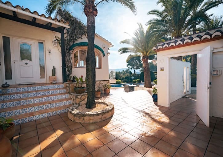 4 soverom Villa til salgs i Javea / Xabia med svømmebasseng garasje - € 1 095 000 (Ref: 9661997)