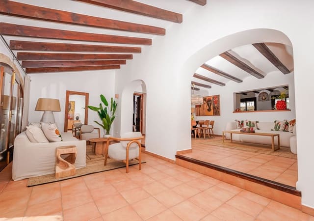 4 chambre Villa/Maison à vendre à Javea / Xàbia avec piscine garage - 1 395 000 € (Ref: 9661998)