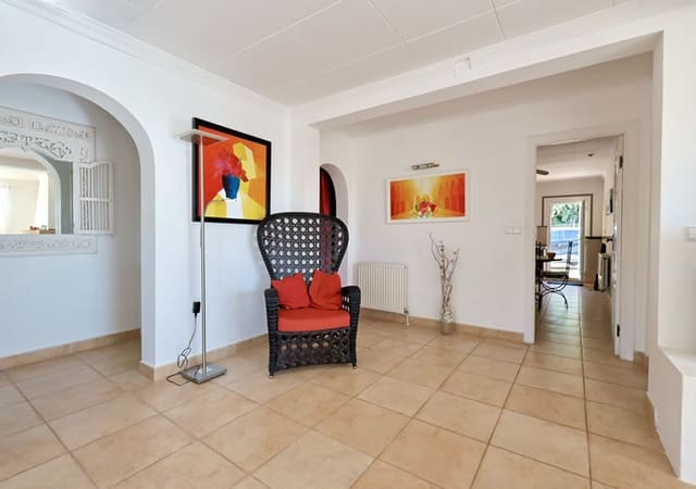 4 quarto Moradia para venda em Javea / Xàbia com piscina garagem - 750 000 € (Ref: 9669309)