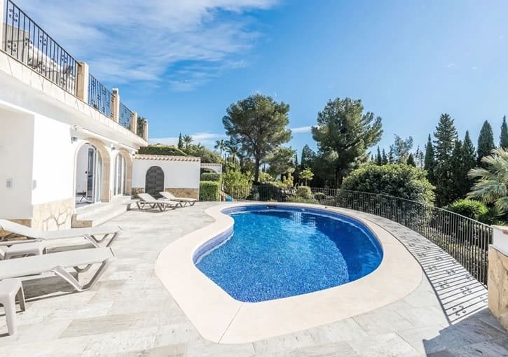 4 soveværelse Villa til salg i Javea / Xabia med swimmingpool garage - € 1.075.000 (Ref: 9703264)