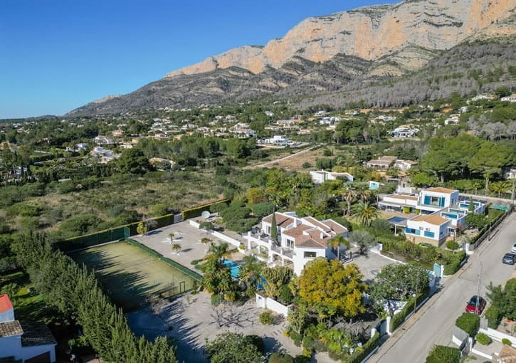 5 bedroom Villa for sale in Javea / Xabia with pool garage - € 1,695,000 (Ref: 9715514)