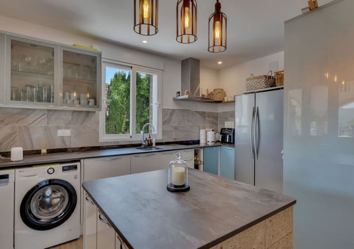 5 bedroom Villa for sale in Javea / Xabia with pool garage - € 875,000 (Ref: 9733704)