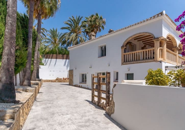 5 bedroom Villa for sale in Javea / Xabia with pool garage - € 875,000 (Ref: 9733704)