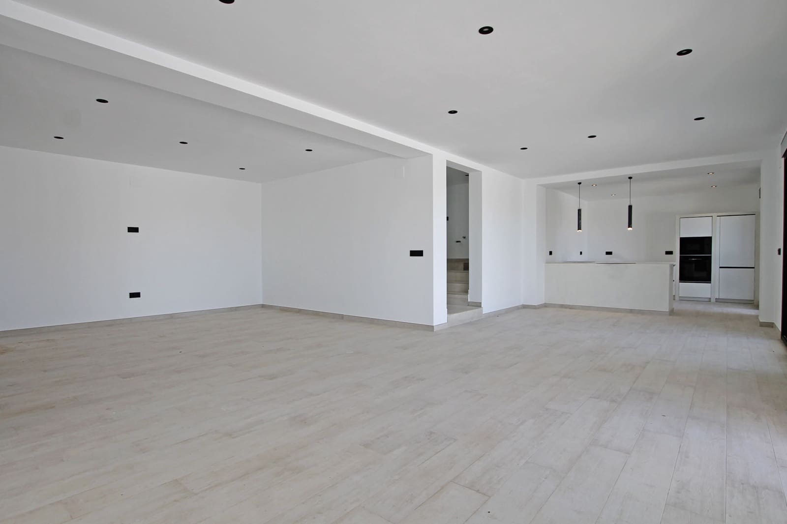 Chalet de 4 habitaciones en Javea / Xàbia en venta con piscina garaje - 1.075.000 € (Ref: 9733707)