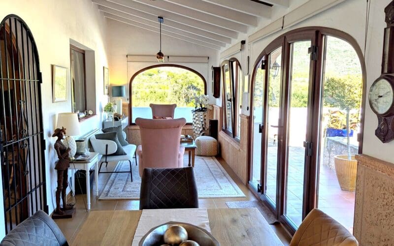 Chalet de 3 habitaciones en Jesús Pobre en venta con piscina garaje - 749.000 € (Ref: 9740109)