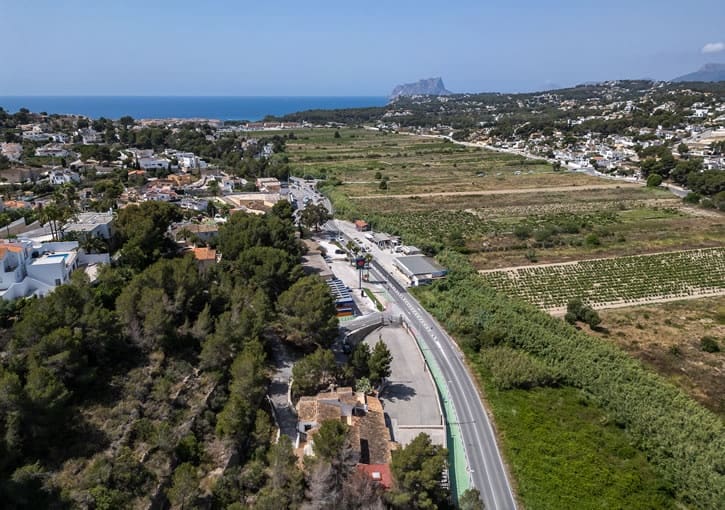 5 bedroom Commercial for sale in Moraira with garage - € 1,600,000 (Ref: 9745467)