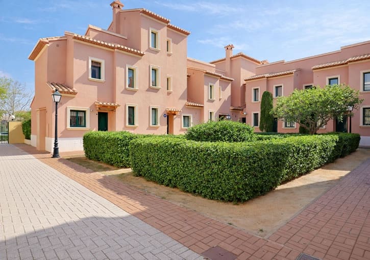 4 soveværelse Byhus til salg i Javea / Xabia med swimmingpool garage - € 749.000 (Ref: 9745471)