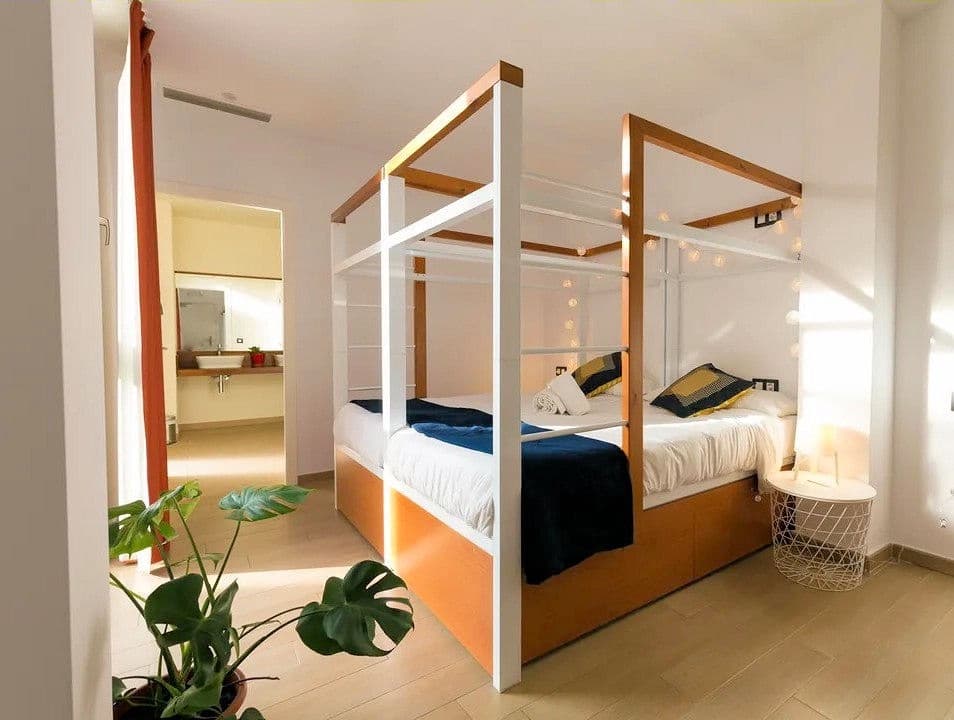 8 bedroom Commercial for sale in Javea / Xabia - € 1,290,000 (Ref: 9763254)