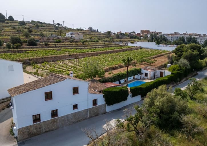 4 slaapkamer Finca/Landhuis te koop in Teulada-Moraira met zwembad garage - € 525.000 (Ref: 9769057)