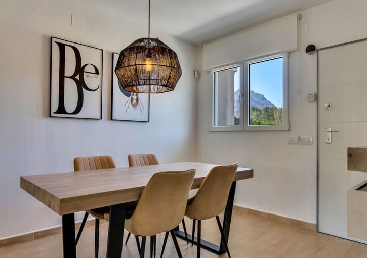 4 soverom Hus til salgs i Javea / Xabia med svømmebasseng garasje - € 609 000 (Ref: 9769058)