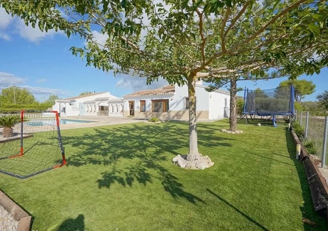 3 soverom Villa til salgs i Javea / Xàbia med svømmebasseng garasje - € 1 200 000 (Ref: 9770026)