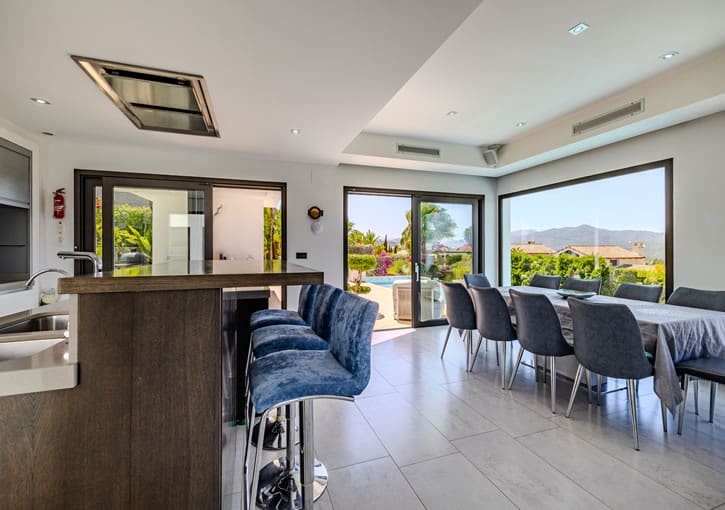 5 bedroom Villa for sale in Javea / Xabia with pool garage - € 2,350,000 (Ref: 9770944)