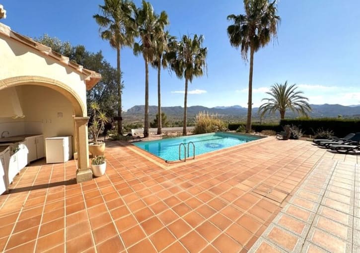 6 bedroom Villa for sale in Javea / Xabia with pool garage - € 1,500,000 (Ref: 9783398)