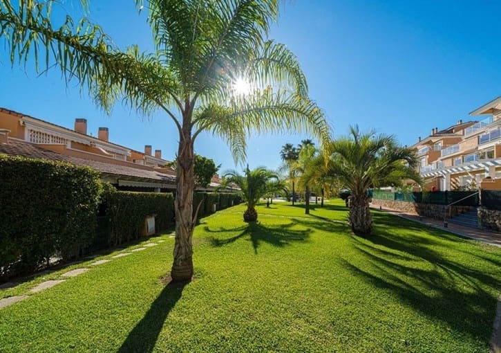 2 soveværelse Lejlighed til salg i Javea / Xabia med swimmingpool garage - € 399.000 (Ref: 9783718)