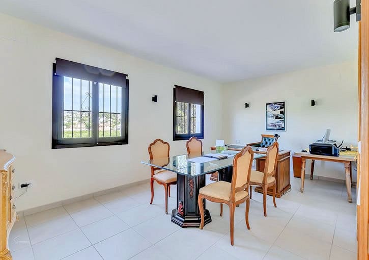 5 soveværelse Erhverv til salg i Moraira med garage - € 1.600.000 (Ref: 9783722)