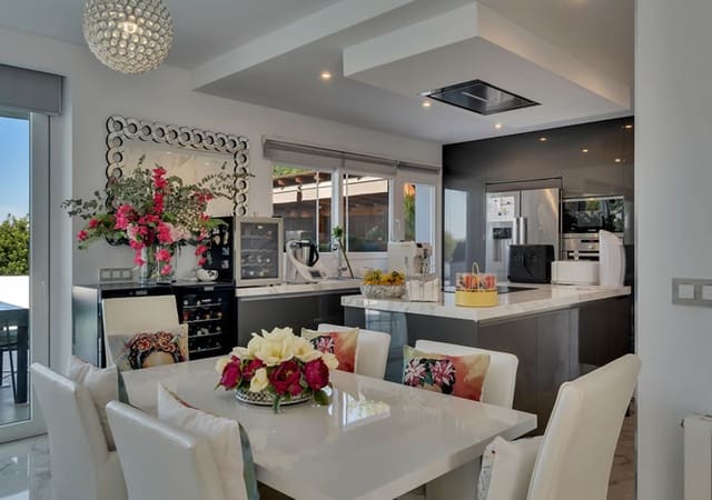 3 soverom Villa til salgs i Javea / Xàbia med svømmebasseng garasje - € 679 000 (Ref: 9798087)