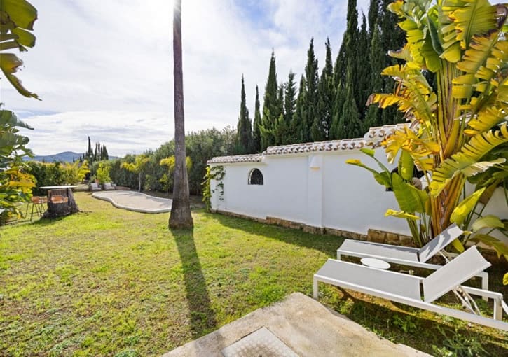 5 bedroom Villa for sale in Javea / Xabia with pool garage - € 2,190,000 (Ref: 9800111)
