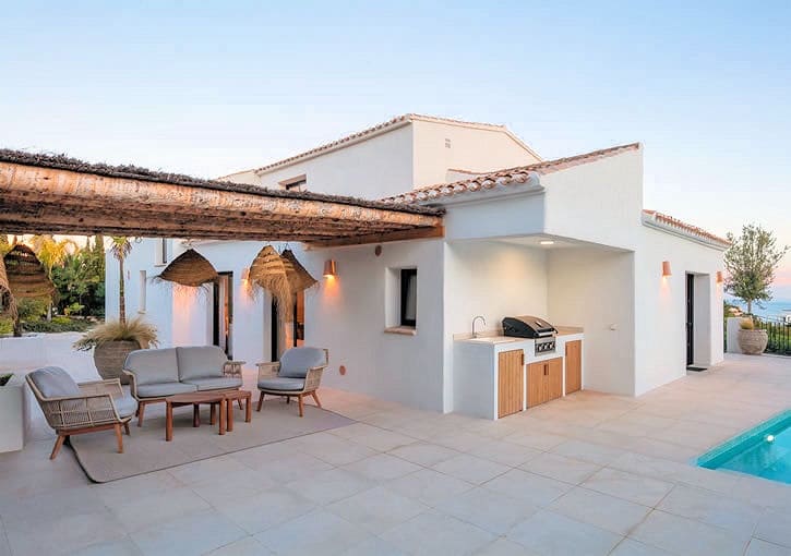 5 bedroom Villa for sale in Javea / Xabia with pool garage - € 1,999,950 (Ref: 9803708)