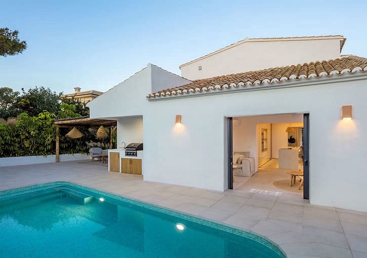 5 bedroom Villa for sale in Javea / Xabia with pool garage - € 1,999,950 (Ref: 9803708)
