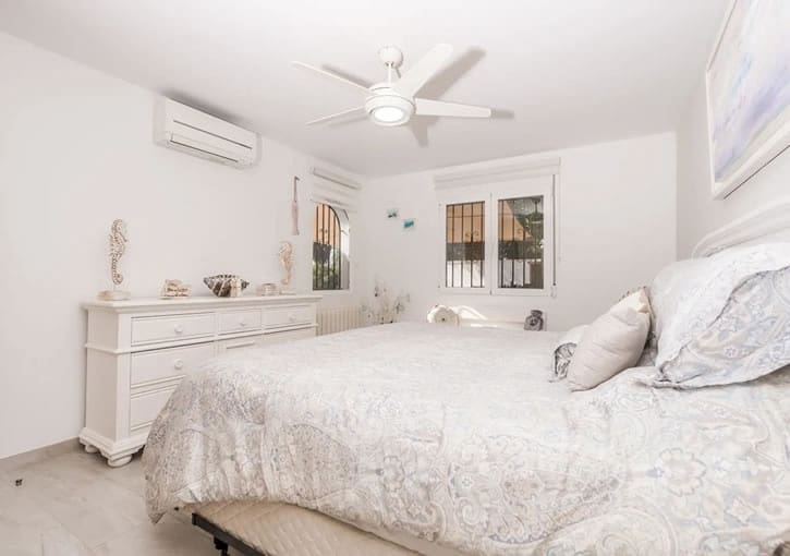 4 bedroom Villa for sale in Javea / Xabia with pool garage - € 1,075,000 (Ref: 9803710)