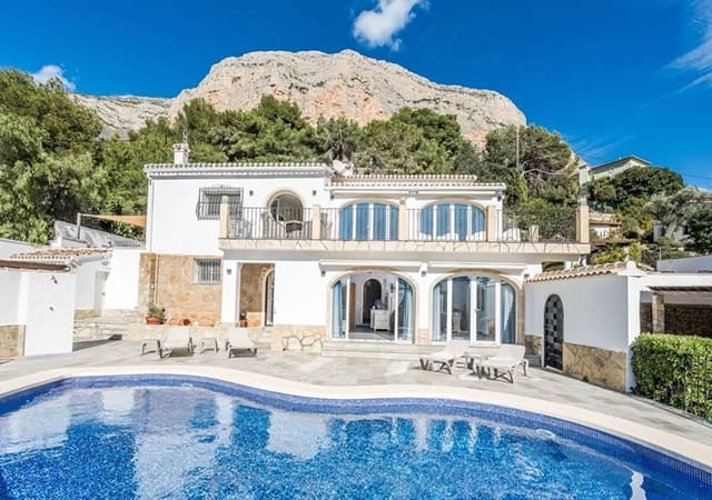 4 soverom Villa til salgs i Javea / Xàbia med svømmebasseng garasje - € 1 075 000 (Ref: 9803710)