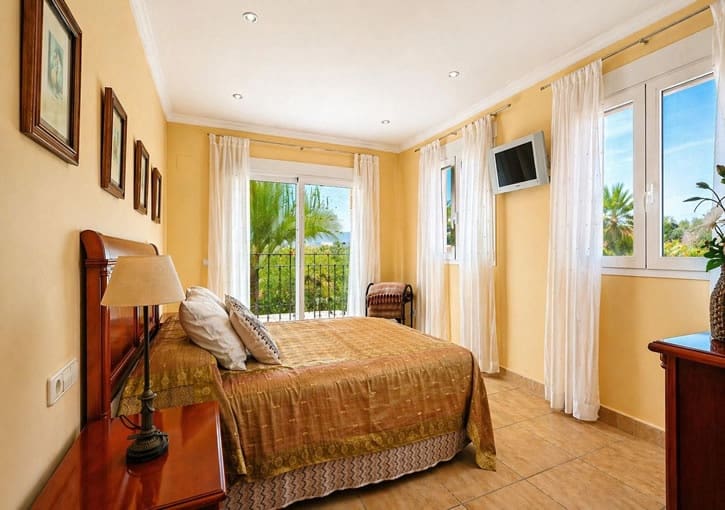 Chalet de 4 habitaciones en Javea / Xàbia en venta con piscina garaje - 1.150.000 € (Ref: 9806921)