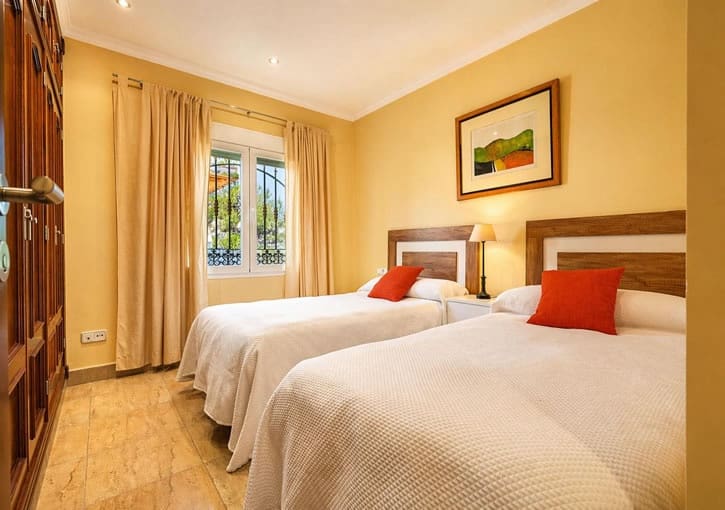 Chalet de 4 habitaciones en Javea / Xàbia en venta con piscina garaje - 1.150.000 € (Ref: 9806921)