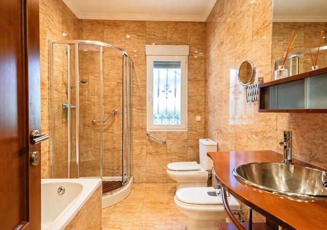 Chalet de 4 habitaciones en Javea / Xàbia en venta con piscina garaje - 1.150.000 € (Ref: 9806921)