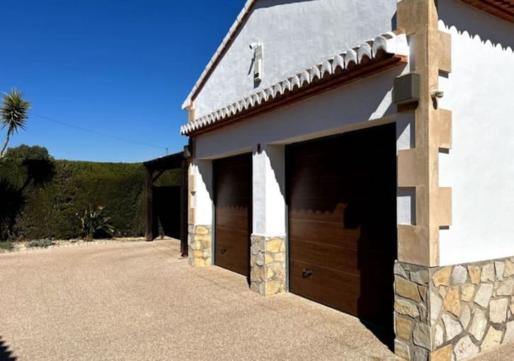 4 sypialnia Willa na sprzedaż w Javea / Xabia z basenem garażem - 1 695 000 € (Ref: 9834524)