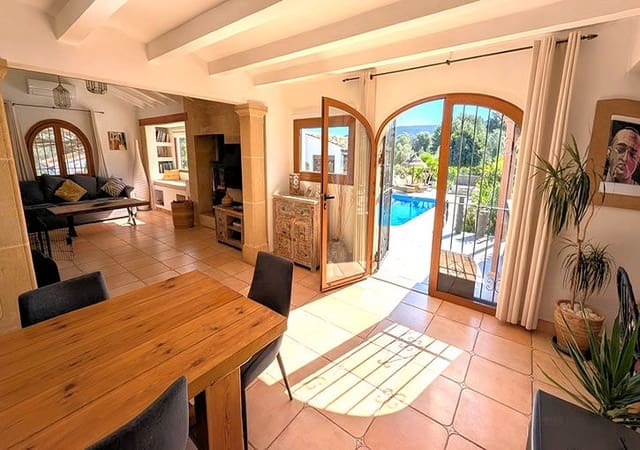 4 Zimmer Villa zu verkaufen in Javea / Xàbia mit Pool Garage - 1.595.000 € (Ref: 9849778)
