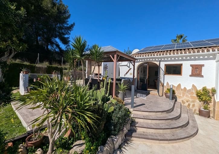 4 Zimmer Villa zu verkaufen in Javea / Xabia mit Pool Garage - 1.595.000 € (Ref: 9849778)