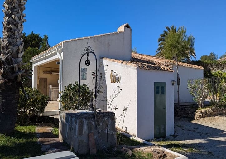4 Zimmer Villa zu verkaufen in Javea / Xabia mit Pool Garage - 1.595.000 € (Ref: 9849778)