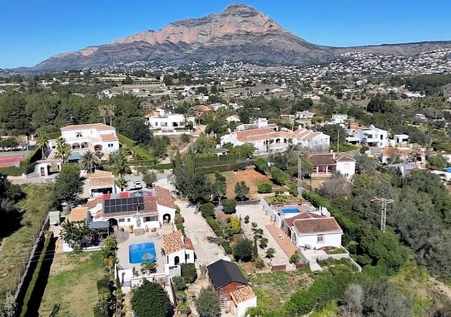 4 Zimmer Villa zu verkaufen in Javea / Xàbia mit Pool Garage - 1.595.000 € (Ref: 9849778)