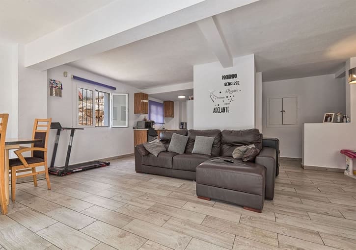 5 sypialnia Willa na sprzedaż w Javea / Xabia z basenem - 549 000 € (Ref: 9877052)