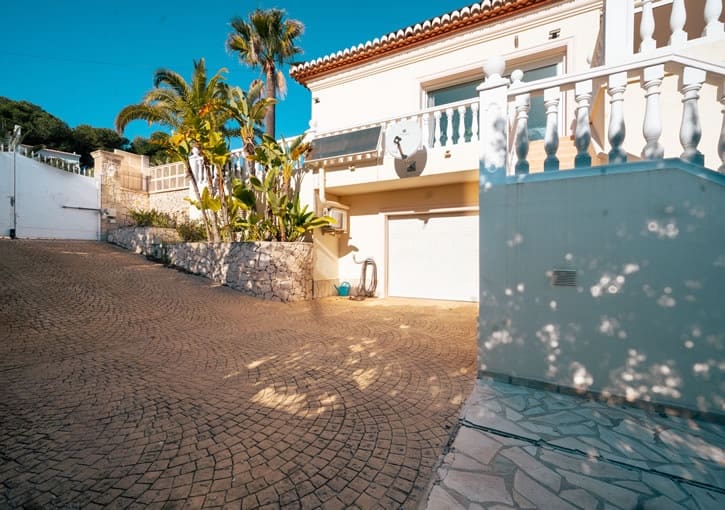 4 sypialnia Willa na sprzedaż w Javea / Xabia z basenem garażem - 1 395 000 € (Ref: 9890672)