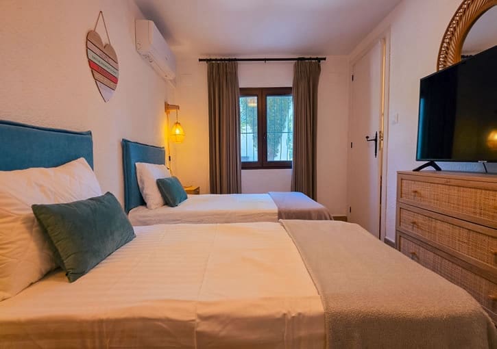 5 sypialnia Willa na sprzedaż w Javea / Xabia z basenem garażem - 850 000 € (Ref: 9894717)