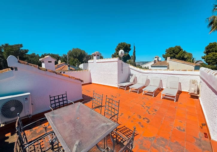 5 sypialnia Willa na sprzedaż w Javea / Xabia z basenem garażem - 850 000 € (Ref: 9894717)