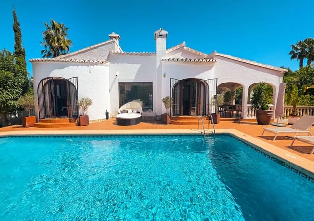 5 sypialnia Willa na sprzedaż w Javea / Xàbia z basenem garażem - 850 000 € (Ref: 9894717)