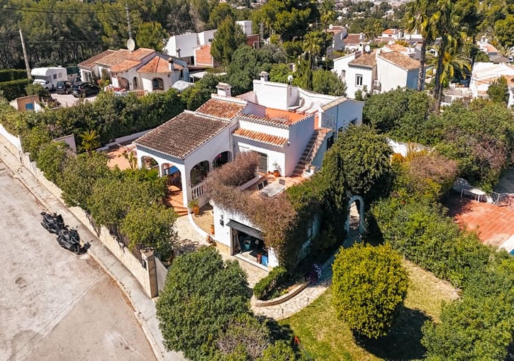 5 sypialnia Willa na sprzedaż w Javea / Xabia z basenem garażem - 850 000 € (Ref: 9894717)