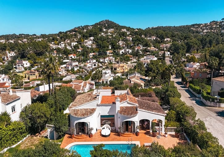 5 sypialnia Willa na sprzedaż w Javea / Xabia z basenem garażem - 850 000 € (Ref: 9894717)