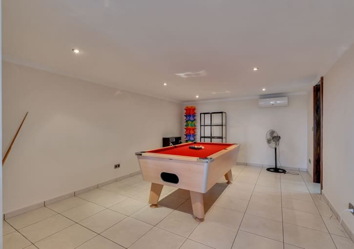 6 Zimmer Villa zu verkaufen in Javea / Xabia mit Pool Garage - 1.650.000 € (Ref: 9899857)