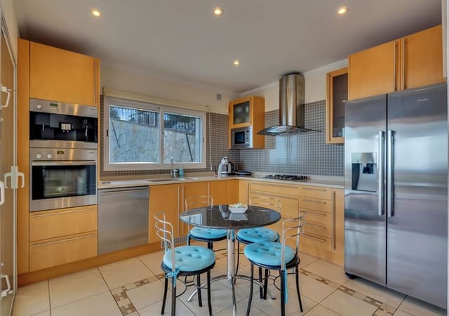 6 Zimmer Villa zu verkaufen in Javea / Xàbia mit Pool Garage - 1.650.000 € (Ref: 9899857)