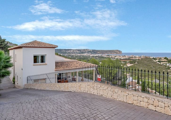 6 Zimmer Villa zu verkaufen in Javea / Xabia mit Pool Garage - 1.650.000 € (Ref: 9899857)