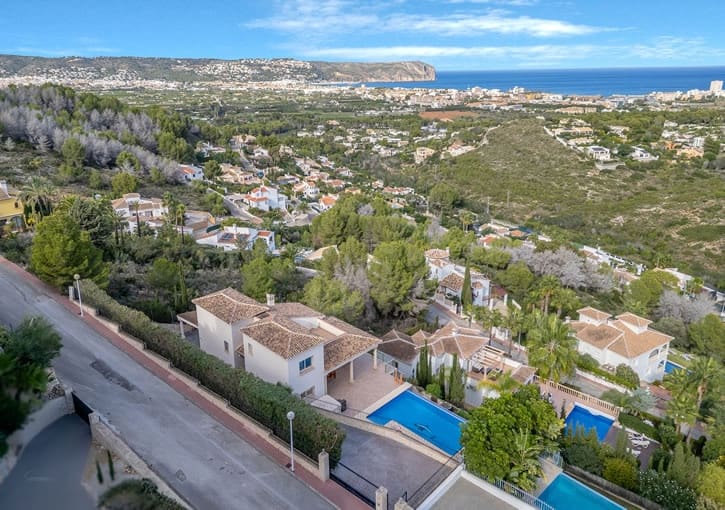 6 Zimmer Villa zu verkaufen in Javea / Xabia mit Pool Garage - 1.650.000 € (Ref: 9899857)