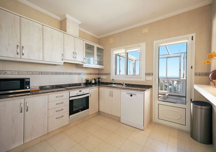 Chalet de 4 habitaciones en Javea / Xàbia en venta con piscina garaje - 1.395.000 € (Ref: 9899860)